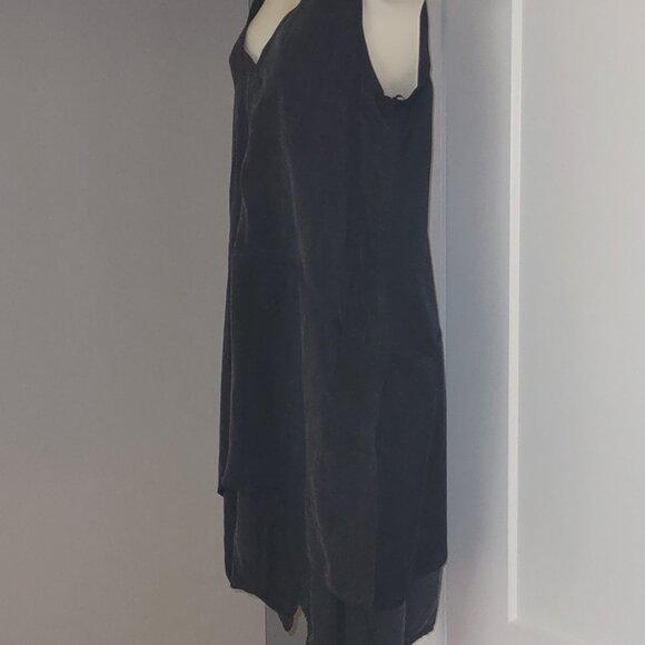 ZARA Short V-Neck, Sleeveless Dress ZW Collection - Size SMALL - Picture 12 of 15